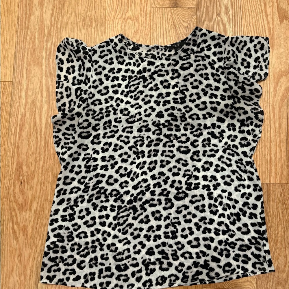Ann Taylor Factory XSP Black Gray White Leopard Print Short Sleeve Top